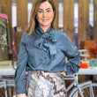 Cargar imagen en el visor de la galería, Blusa azul petroleo