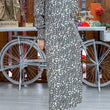Cargar imagen en el visor de la galería, Vestido flores camisero