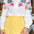 Cargar imagen en el visor de la galería, Camisa flor bordada