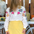 Cargar imagen en el visor de la galería, Camisa flor bordada