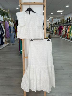 Conjunto top y falda