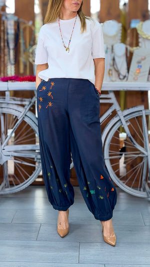 Pantalón bordados decorativos