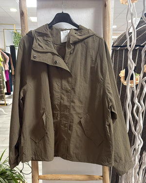 Parka verde caqui