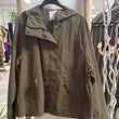 Cargar imagen en el visor de la galería, Parka verde caqui
