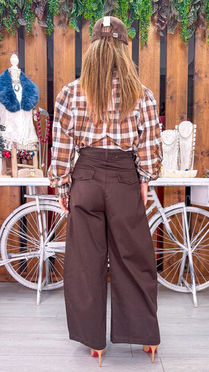 Pantalón marrón pinzas