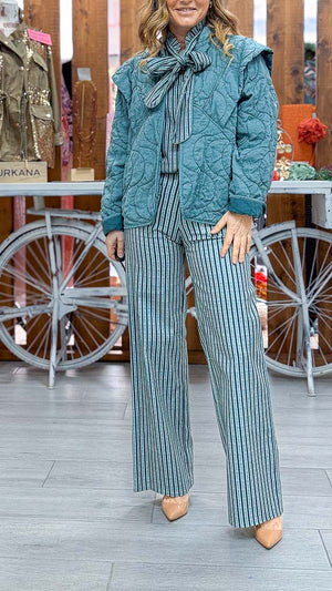 Chaqueta enguatada azul
