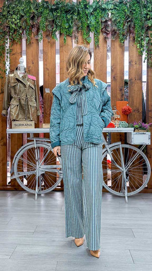 Chaqueta enguatada azul