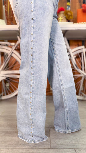 Pantalón vaquero tachuelas