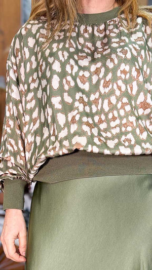 Camisa satinada estampada