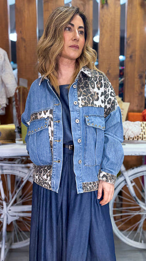 Chaqueta vaquera animal print