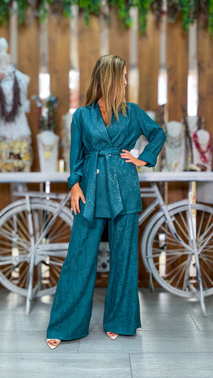 Traje aguamarina