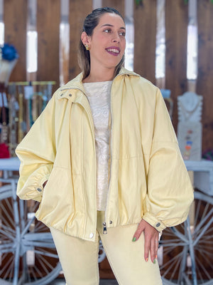 Chaqueta polipiel amarilla