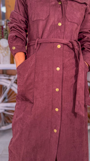 Vestido granate cinturón