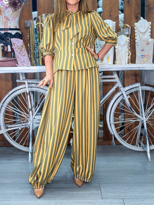 Traje manga codo rayas