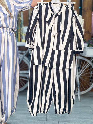 Traje manga codo rayas