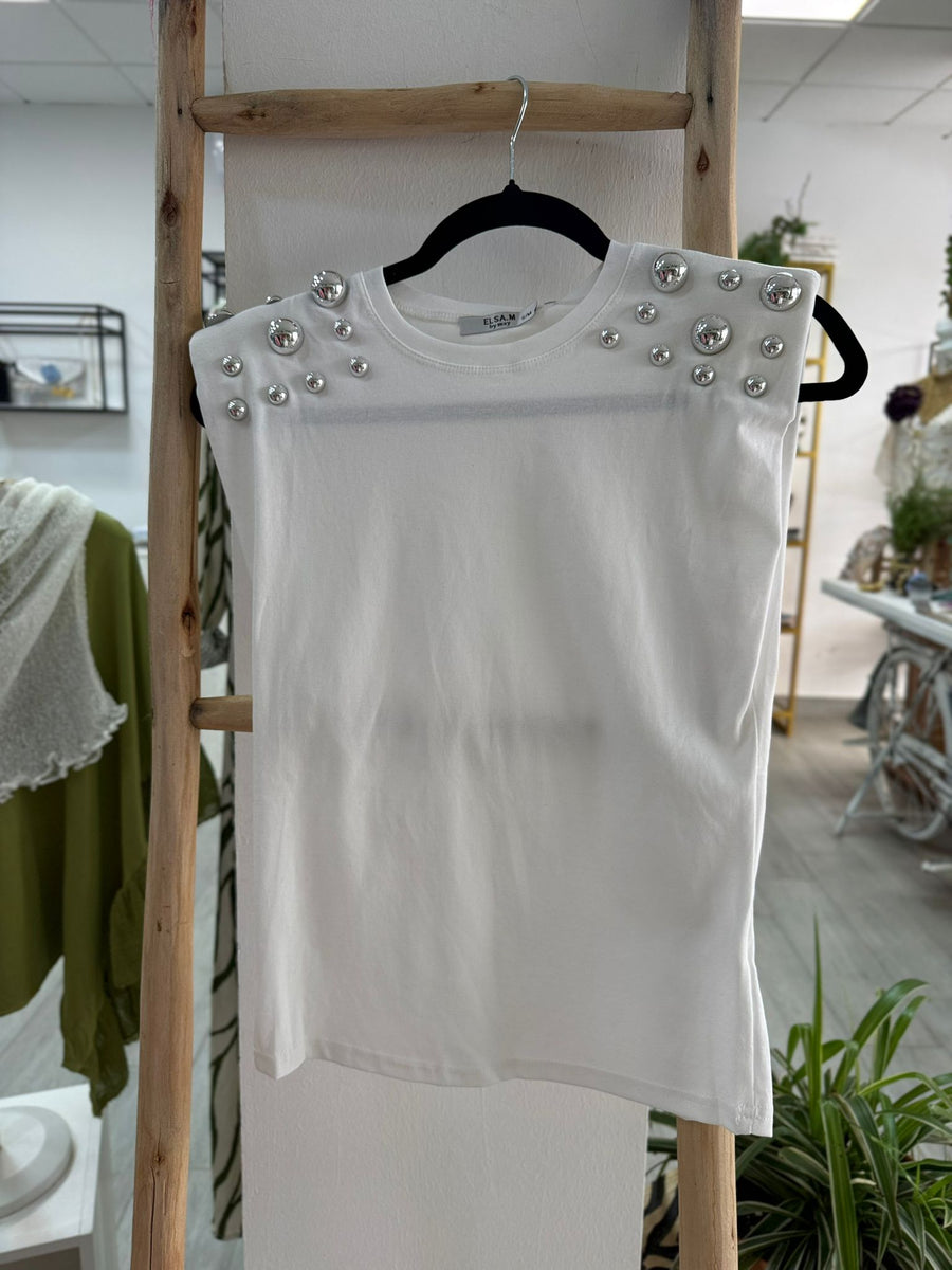 Camiseta tachuelas
