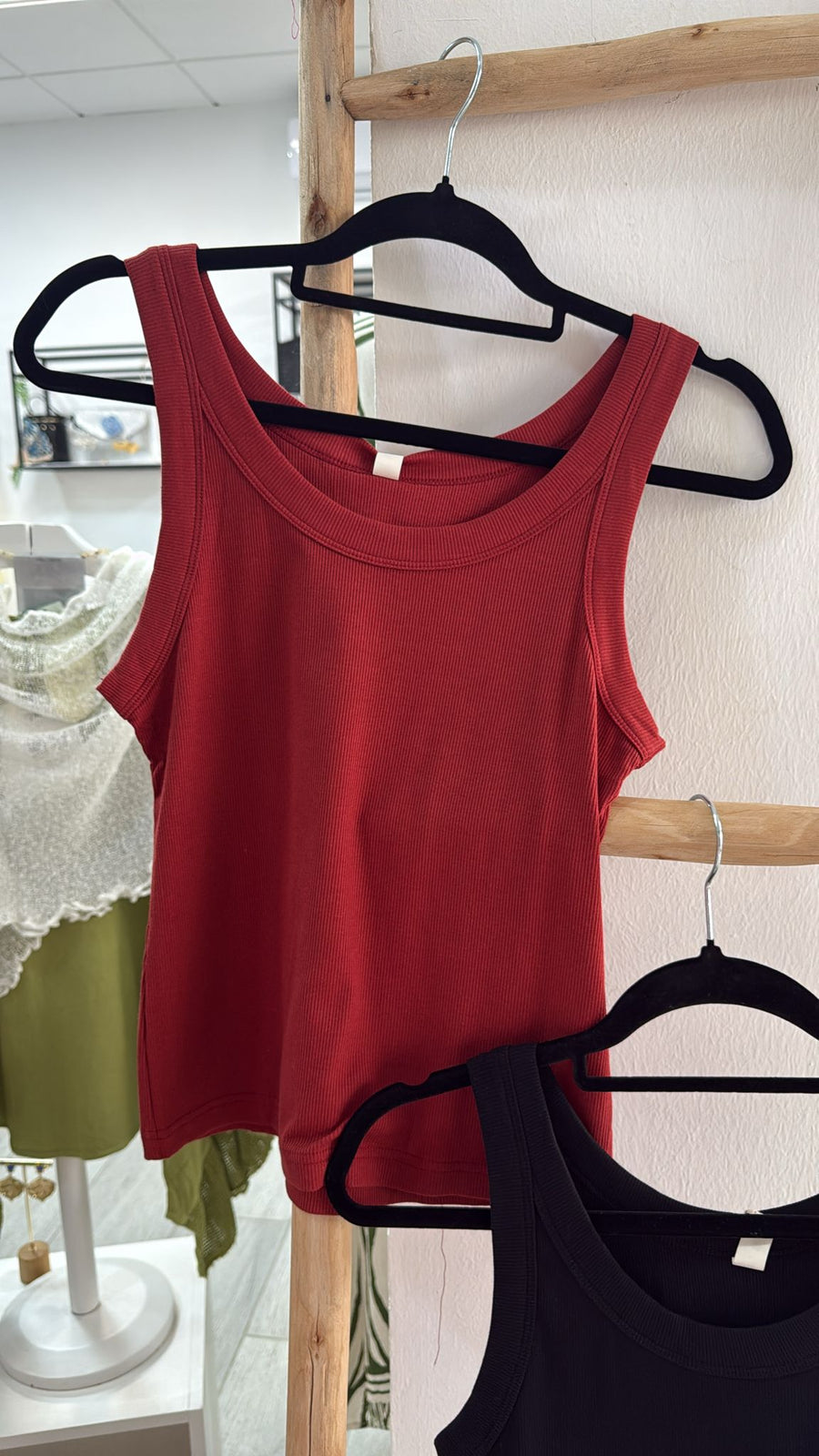 Camiseta básica tirantes