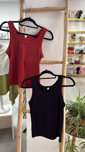 Camiseta básica tirantes