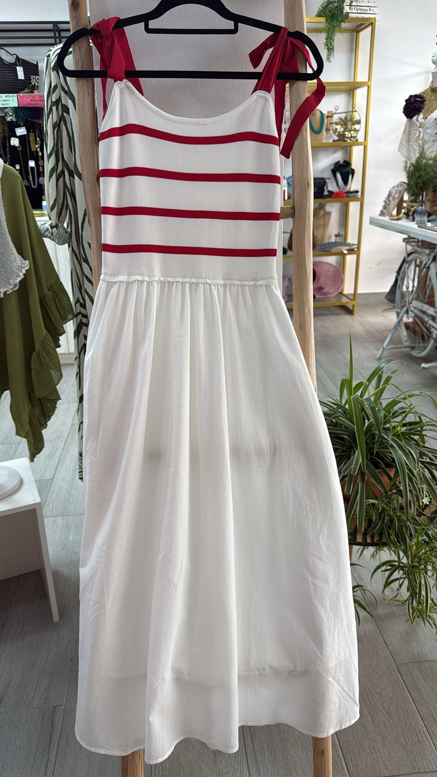 Vestido de tirantes rayas