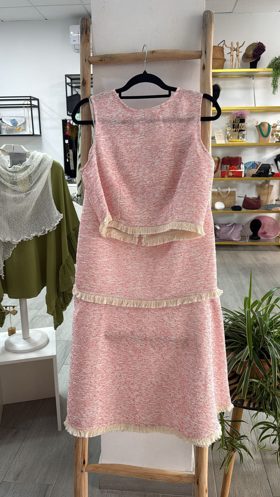Conjunto rosa flecos