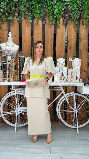 Conjunto Carmina beige de fiesta para invitada