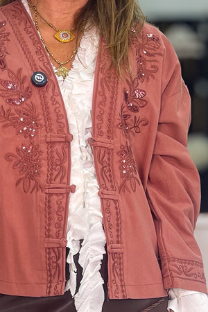 Chaqueta Bordada Caldera - detalle frontal