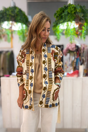 Chaqueta Bordada Floral - vista frontal