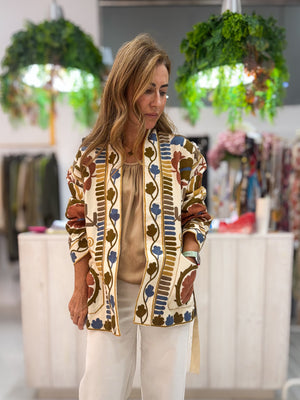 Chaqueta Bordada Floral - vista frontal