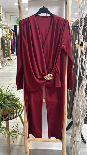 Conjunto licra y blusa cruzada