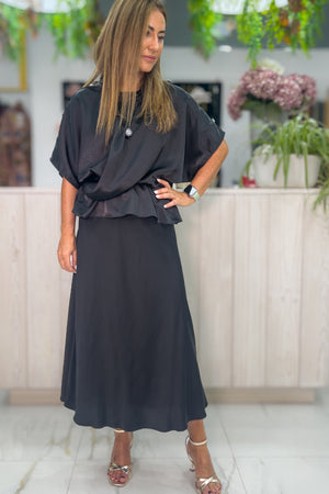 Falda Midi Negra - vista frontal