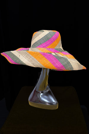 Pamela de rafia fucsia, naranja y verde