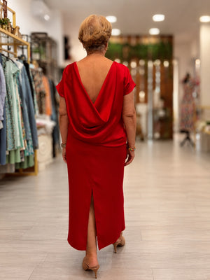 Vestido escote espalda satén Rubí con espalda escotada